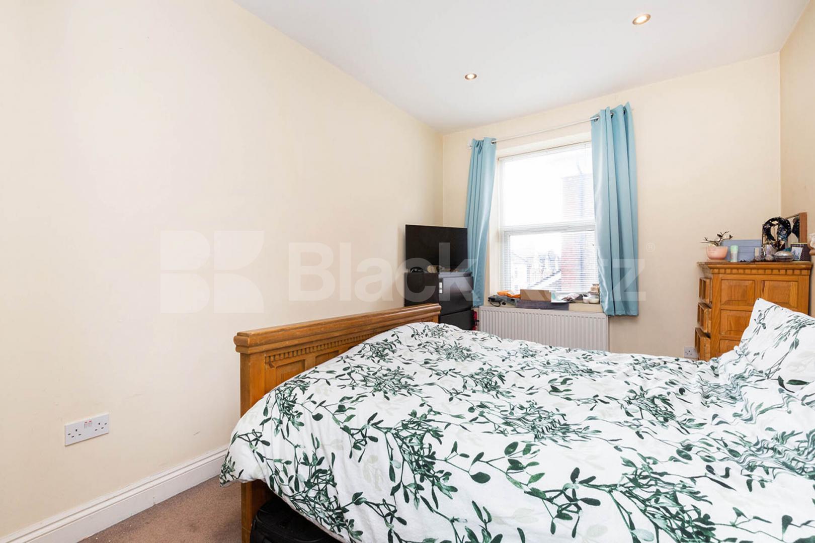 Large 1 bedroom property to rent minutes to Crouch End broadway. Tottenham lane, Crouch End